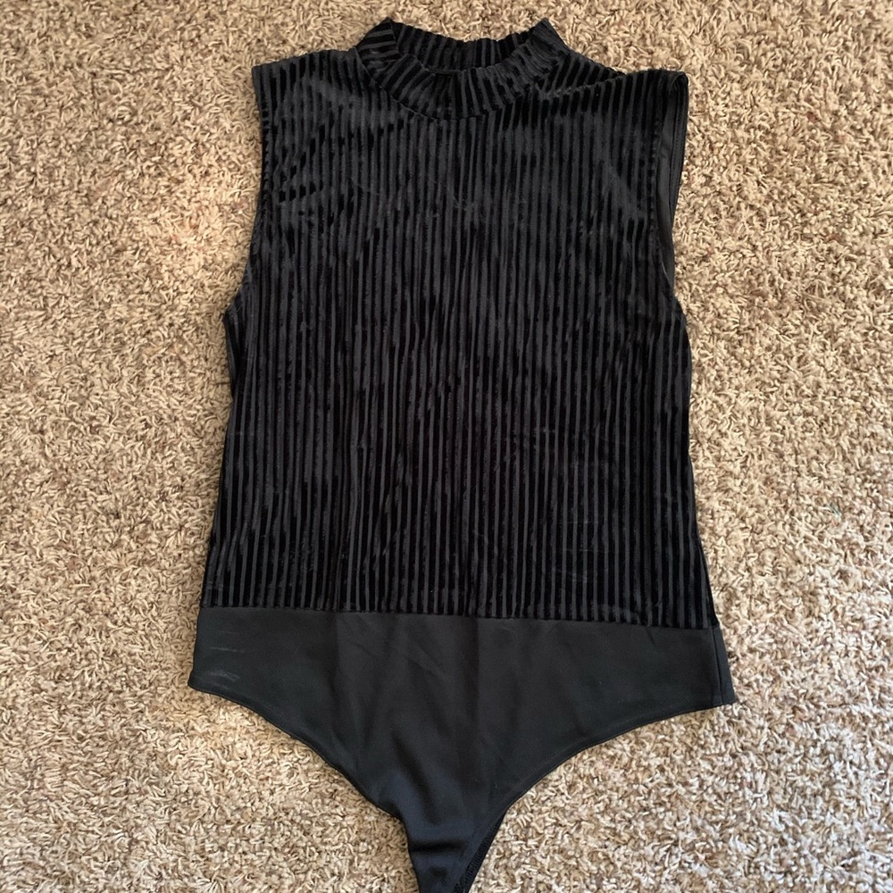 kendall & kylie black velvet bodysuit